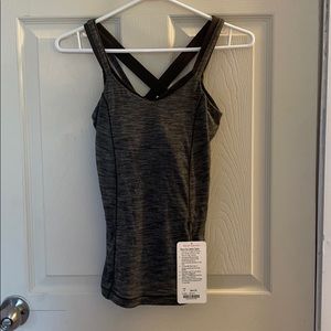 NWT Lululemon Run for Gold Tank Size 4